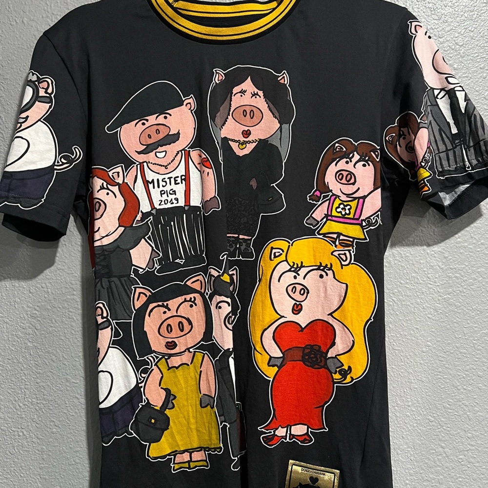 Dolce & Gabbana Black Tee with Cartoon Pigs